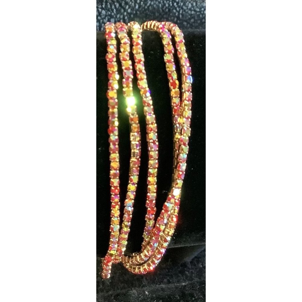 NEW Crystal Avenue Stretchy Rhinestone Buncher‎ Bracelet